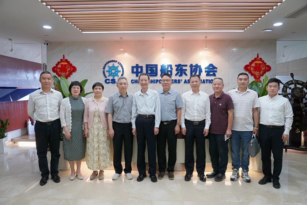 1大大船东2.jpg